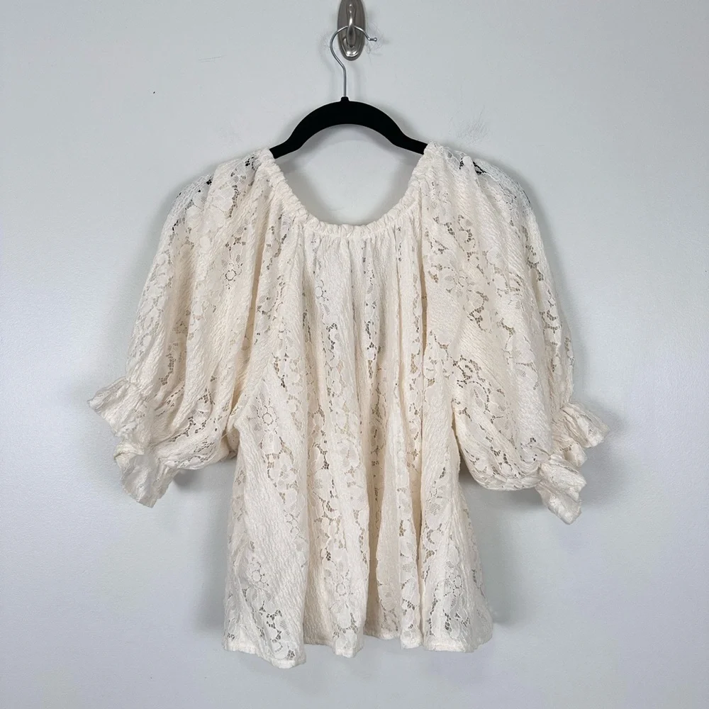 8. NWOT FREE PEOPLE “Stacey” Ivory Lace Cropped Peasant Top